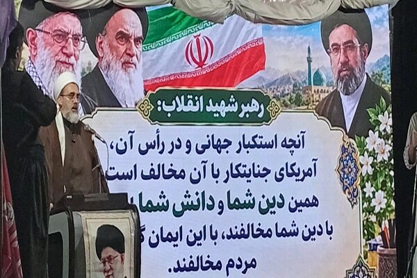 ماموستا مرادی: اتحاد مسلمانان، پایداری در برابر دشمنان را تضمین می‌کند